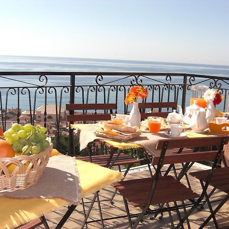 Pietra Preziosa Bed & Breakfast Пьетра-Лигуре Экстерьер фото